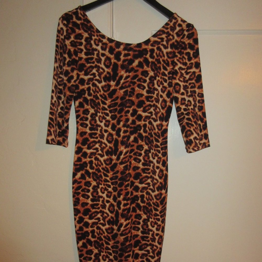 Beautiful cheetah dress size M